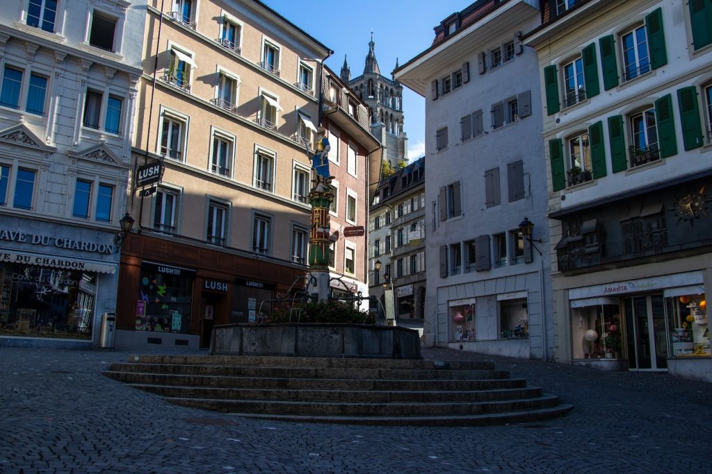 place de la palud lausanne