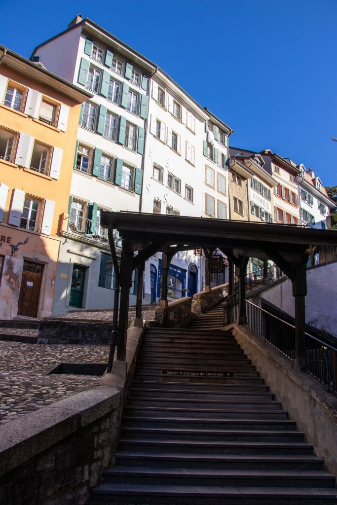 les escaliers du marché lausanne